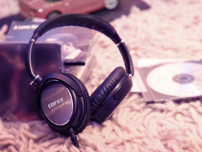 Edifier h850 online headphones